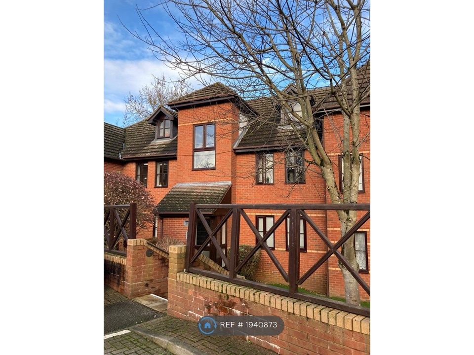 1 bed flat to rent in Balfour Court, Harpenden AL5, £1,100 pcm Zoopla