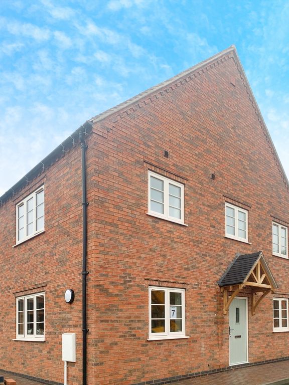 3 bed semidetached house for sale in Elizabeth Grove, Elford, Tamworth