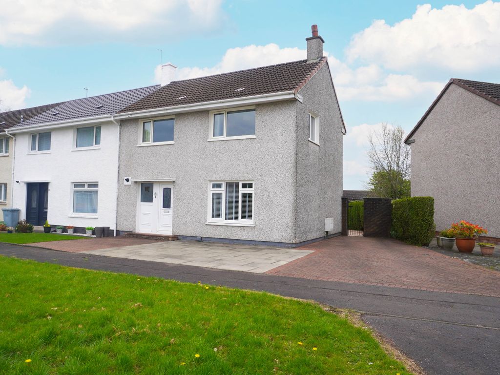 3 bed end terrace house for sale in Geddes Hill, Calderwood, East