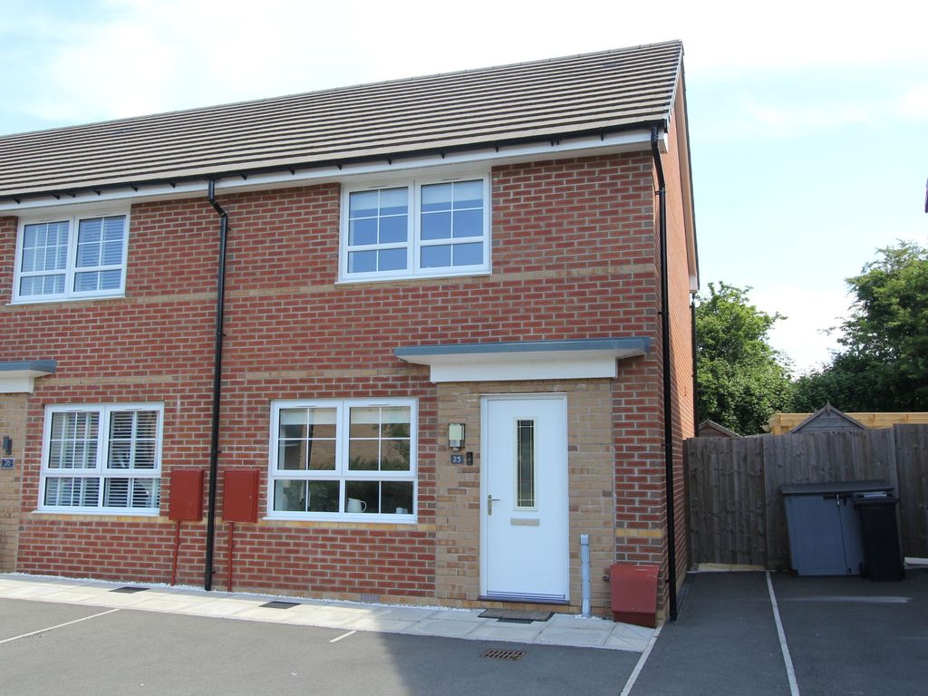 2 bed end terrace house for sale in South View, Boverton CF61, £229,950