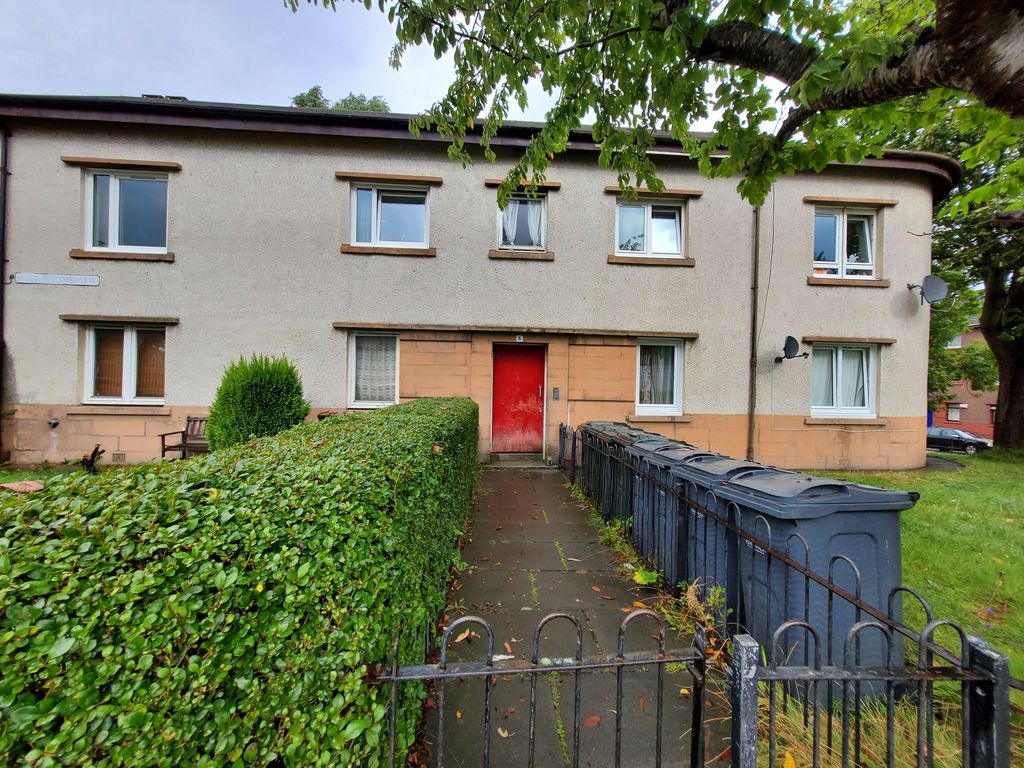 3 bed flat for sale in West Pilton View, Pilton, Edinburgh EH4, £