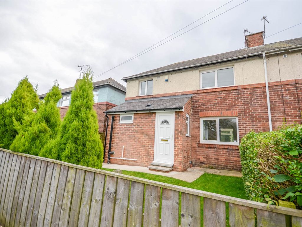 2 bed semidetached house for sale in Hollywood Crescent, Gosforth