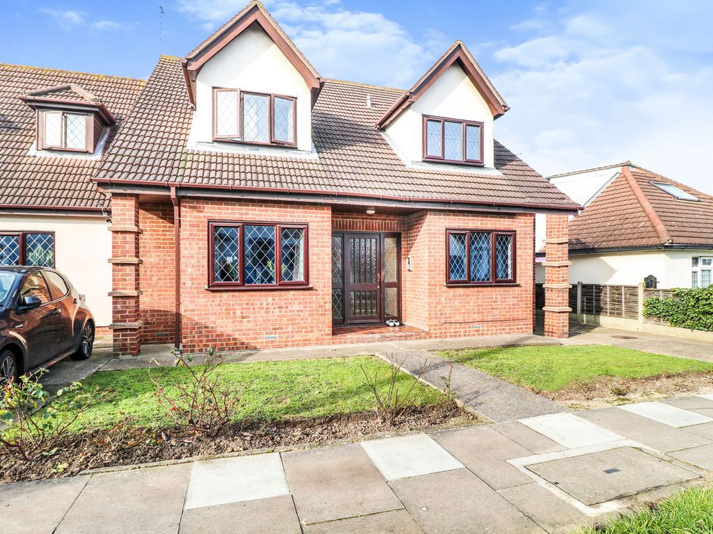 1 bed flat for sale in Recreation Avenue, LeighOnSea SS9 Zoopla