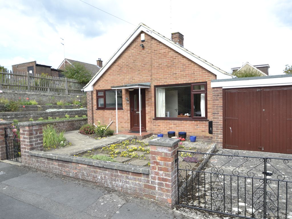 2 bed bungalow for sale in Enborne Road, Newbury RG14 Zoopla