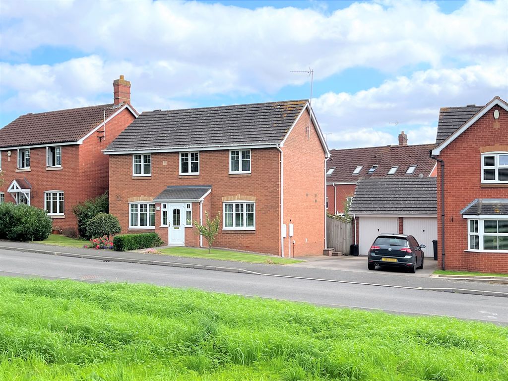 4 bed detached house for sale in Blackbades Boulevard, Chase Meadow