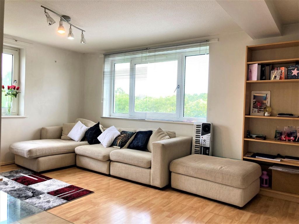 1 bed flat for sale in Kersal Way, Salford M7 Zoopla