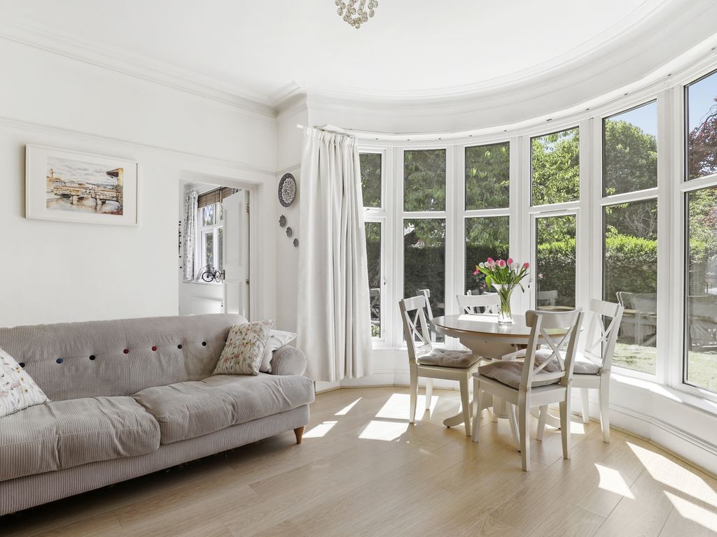 2 bed flat for sale in Chatsworth Road, Willesden Green NW2 Zoopla