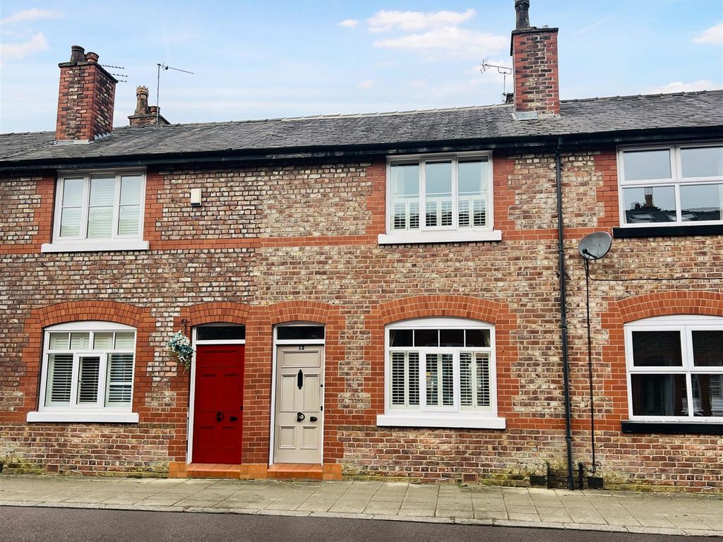 2 bed terraced house for sale in York Street, Altrincham WA15, £400,000