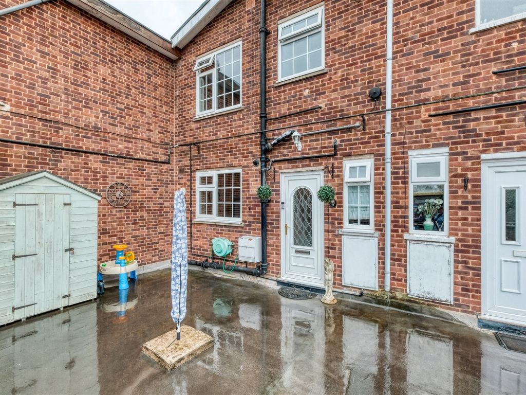 3 bed for sale in Albion Parade, Wall Heath, Kingswinford