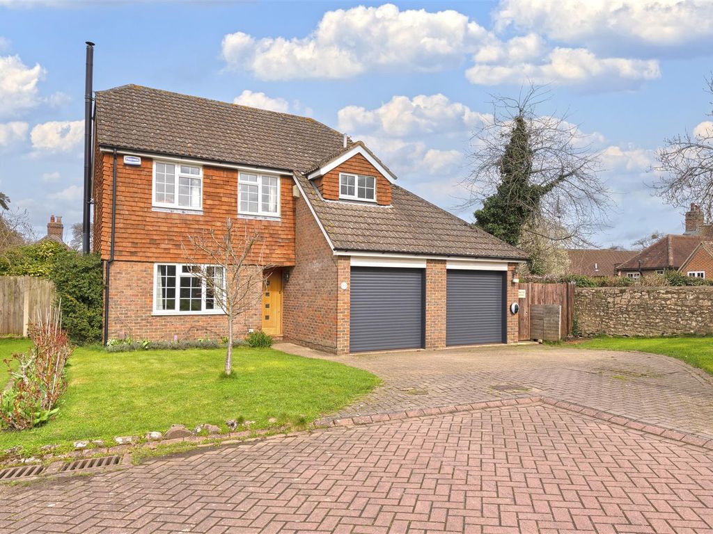 4 bed detached house for sale in Cottenham Close, East Malling, West