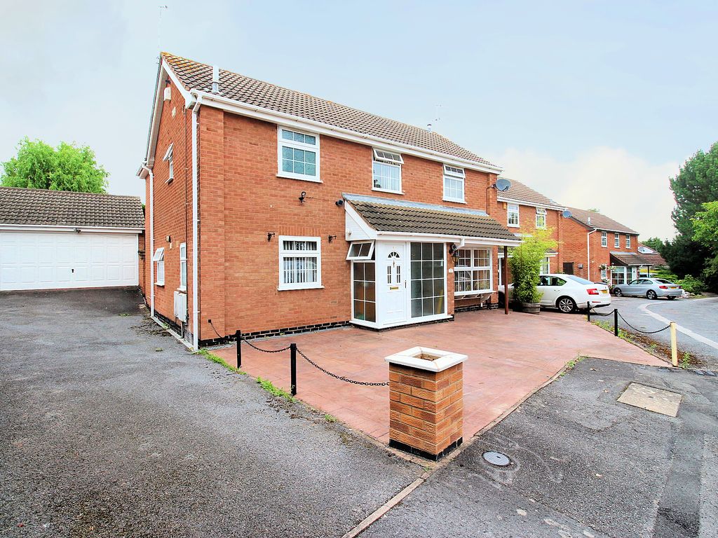 4 bed detached house for sale in Vincent Close, Leicester LE3, £425,000