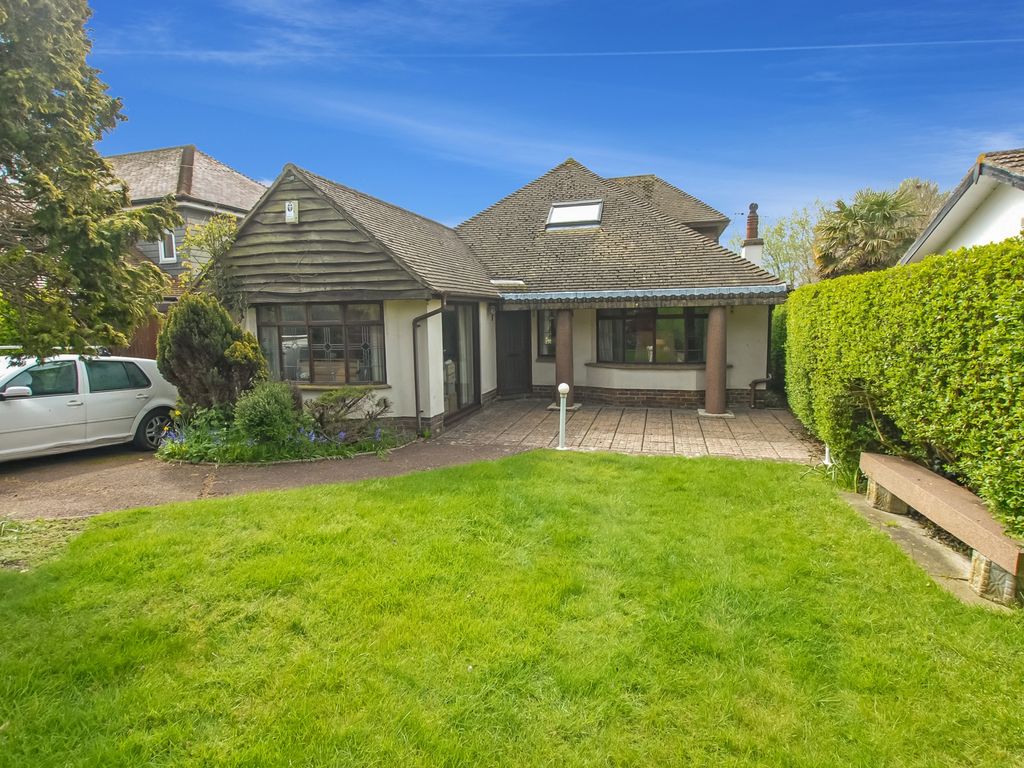 5 bed bungalow for sale in Seabrook Road, Hythe CT21 Zoopla