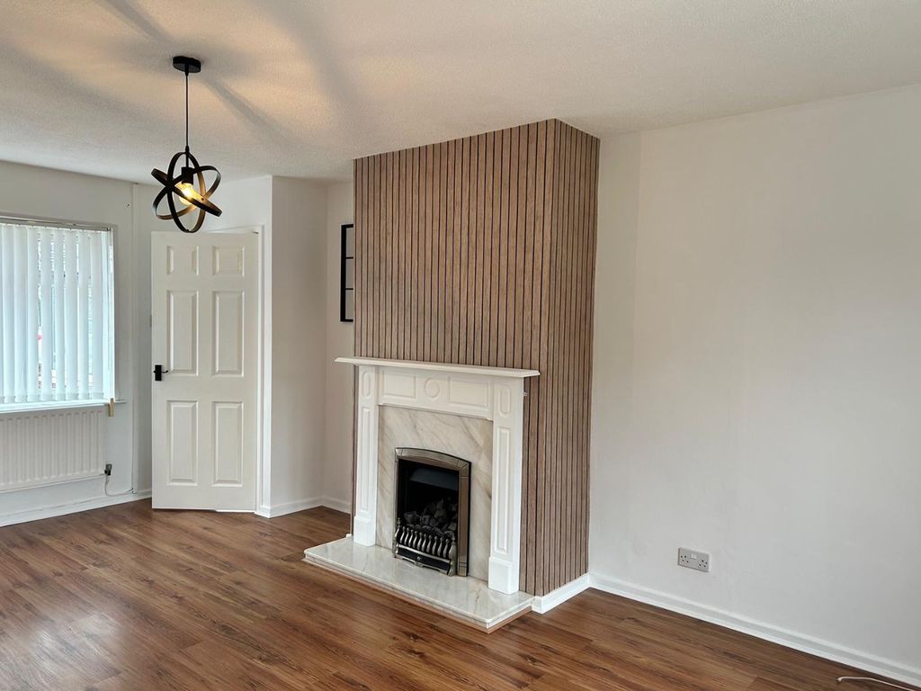 3 bed end terrace house to rent in Benton Road, South Shields NE34, £