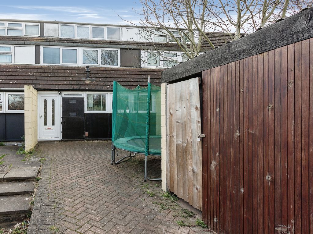 4 bed terraced house for sale in Gibbwin, Great Linford, Milton Keynes