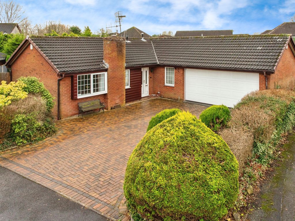 3 bed bungalow for sale in Carrington Close, Birchwood, Warrington