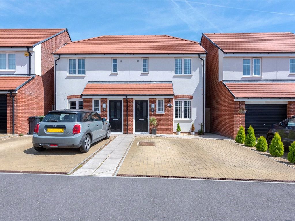 2 bed semidetached house for sale in Dukes Meadow, Bramley, Tadley, Hampshire RG26 Zoopla