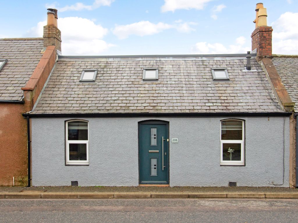 3 bed terraced house for sale in High Street, Laurencekirk AB30, £