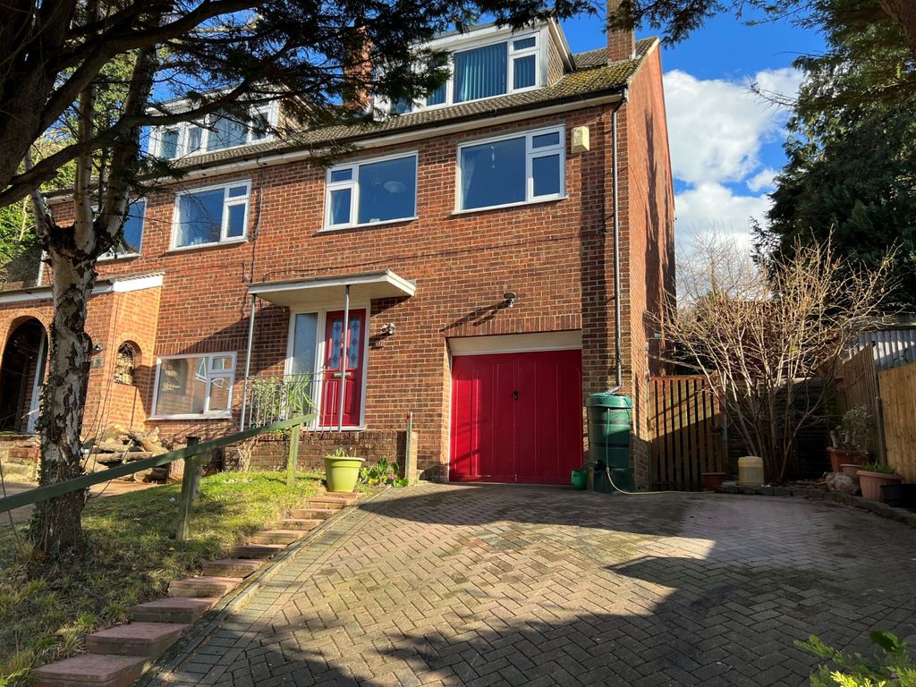 3 bed semidetached house for sale in Wetheral Drive, Walderslade