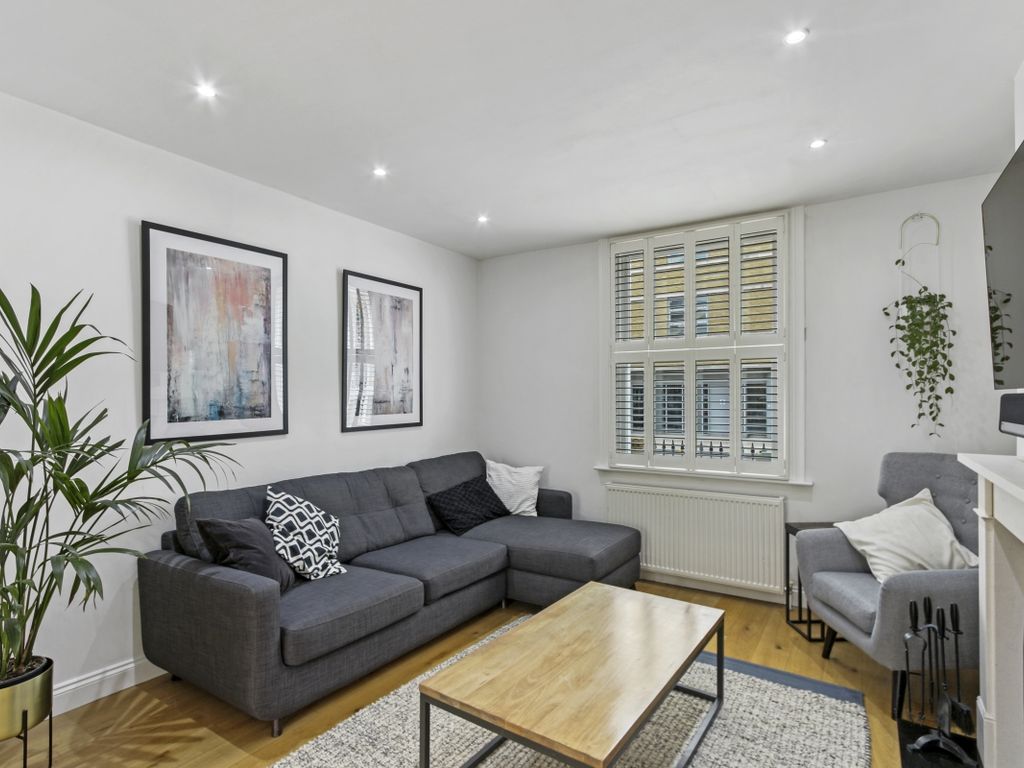 2 bed detached house to rent in Greenwich High Road, London SE10 Zoopla