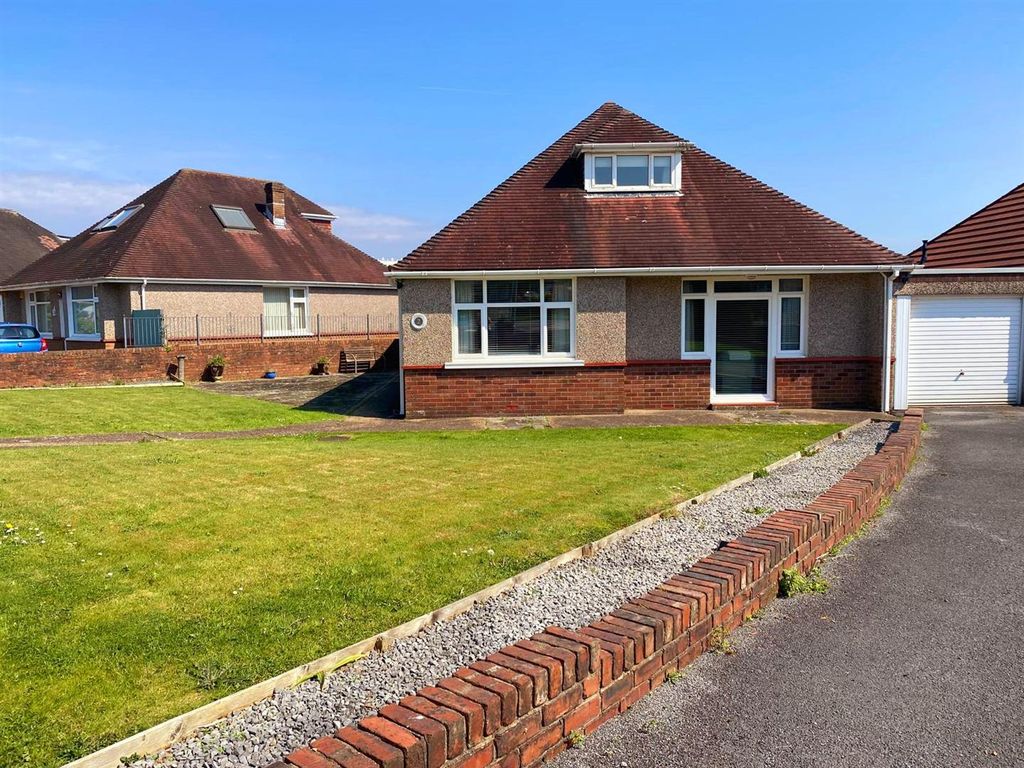 3 bed detached bungalow for sale in Hendy Close, Derwen Fawr, Swansea