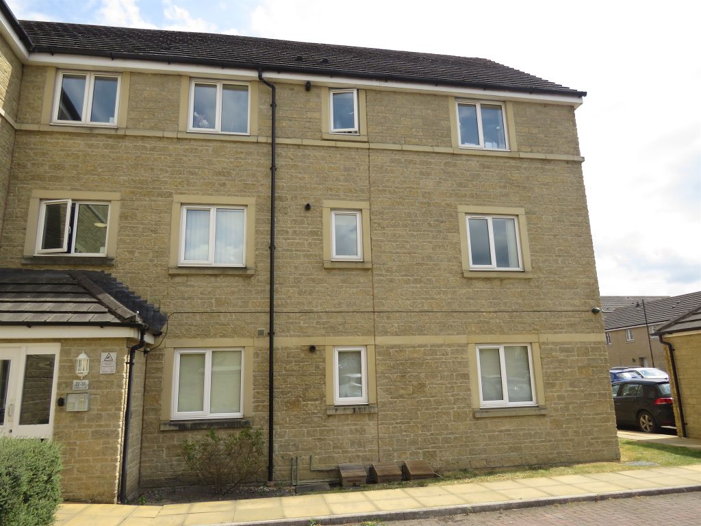 2 bed flat for sale in Harrier Close, Calne SN11 Zoopla