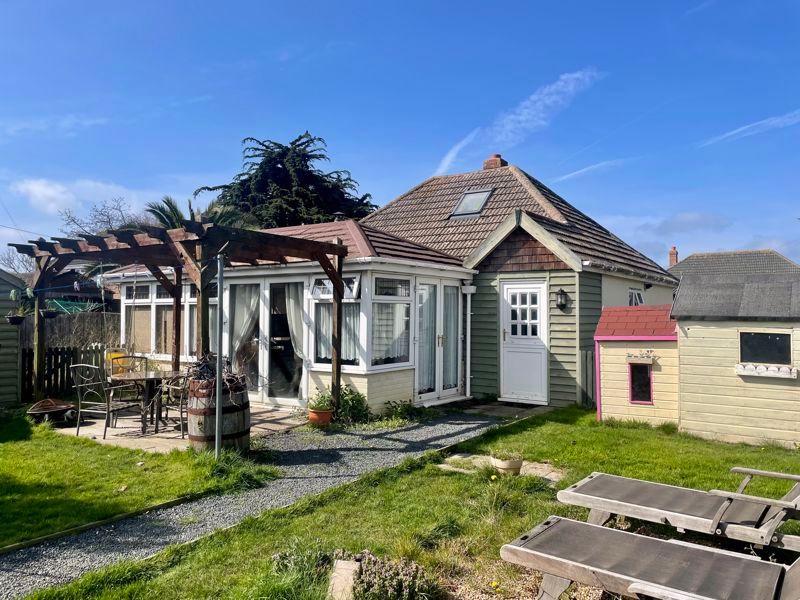 3 bed detached bungalow for sale in Treloar Road, Hayling Island PO11