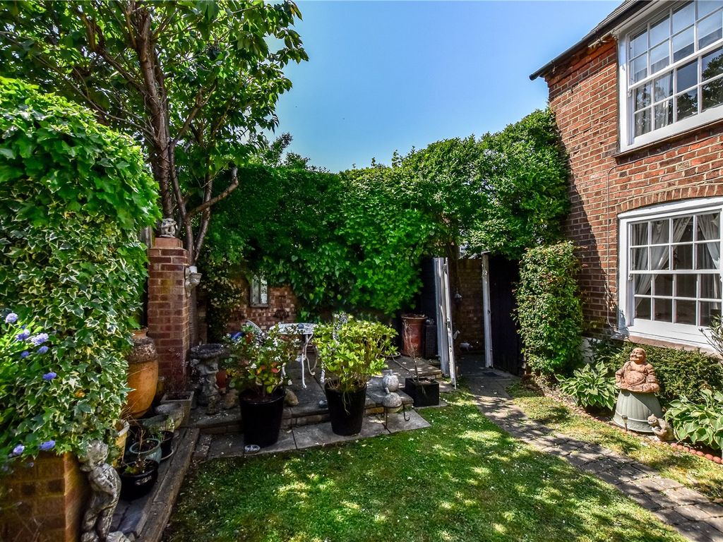 2 bed detached house for sale in Street, Chesham