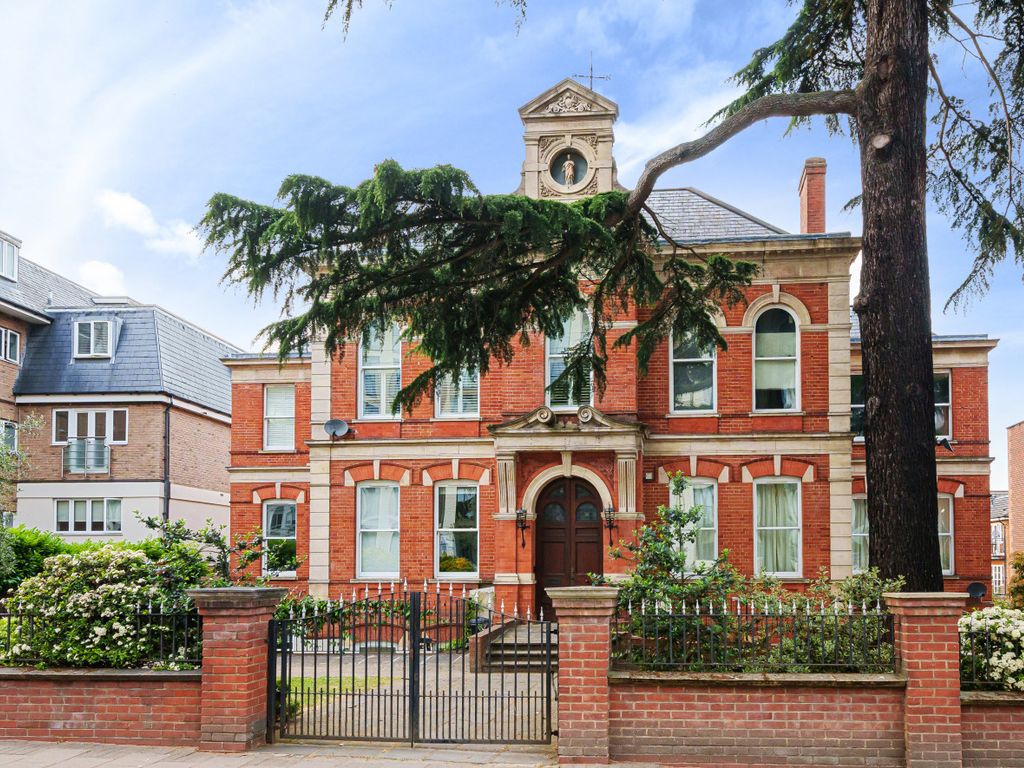 2 bed flat for sale in Station Road, EN5 Zoopla