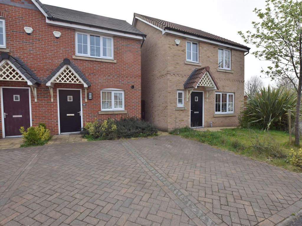 2 bed property to rent in Trippear Way, Heywood OL10 Zoopla