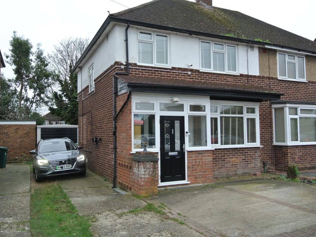 3 bed semidetached house for sale in Feltham Hill Road, Ashford TW15