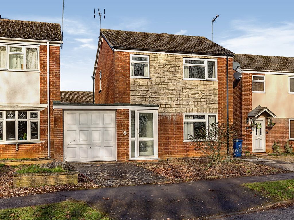 3 bed detached house for sale in Chatsworth Drive, Banbury OX16 Zoopla