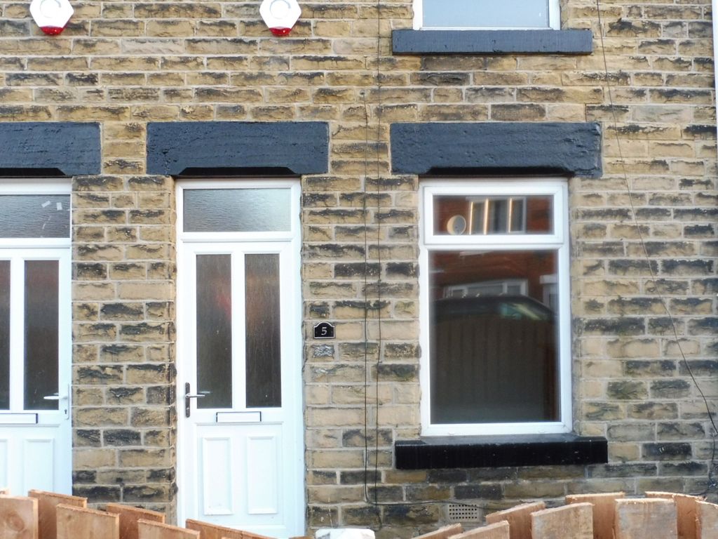 2 bed terraced house to rent in Howard Street, Darfield S73, £600 pcm