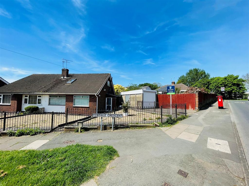 2 bed semidetached bungalow for sale in Yewdale Crescent, Potters