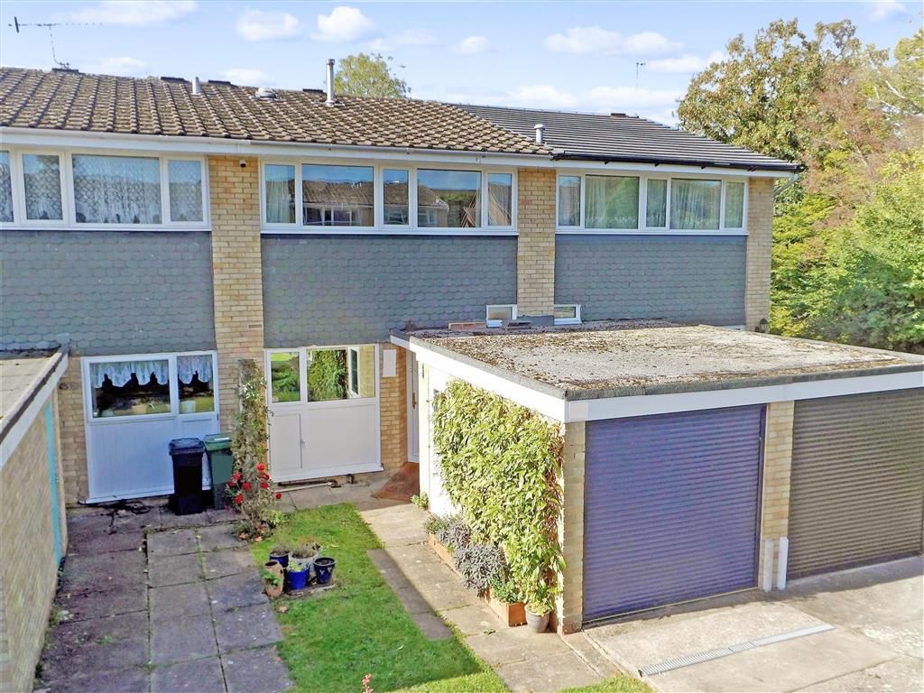 Park View Road, Salfords, Surrey RH1  
