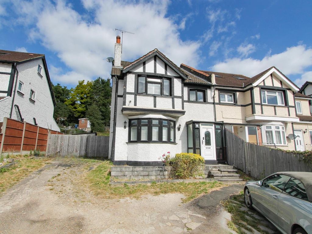 5 bed semidetached house for sale in Brighton Road, Coulsdon CR5, £