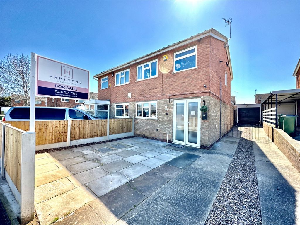 3 bed semidetached house for sale in Bramble Way, Braunstone
