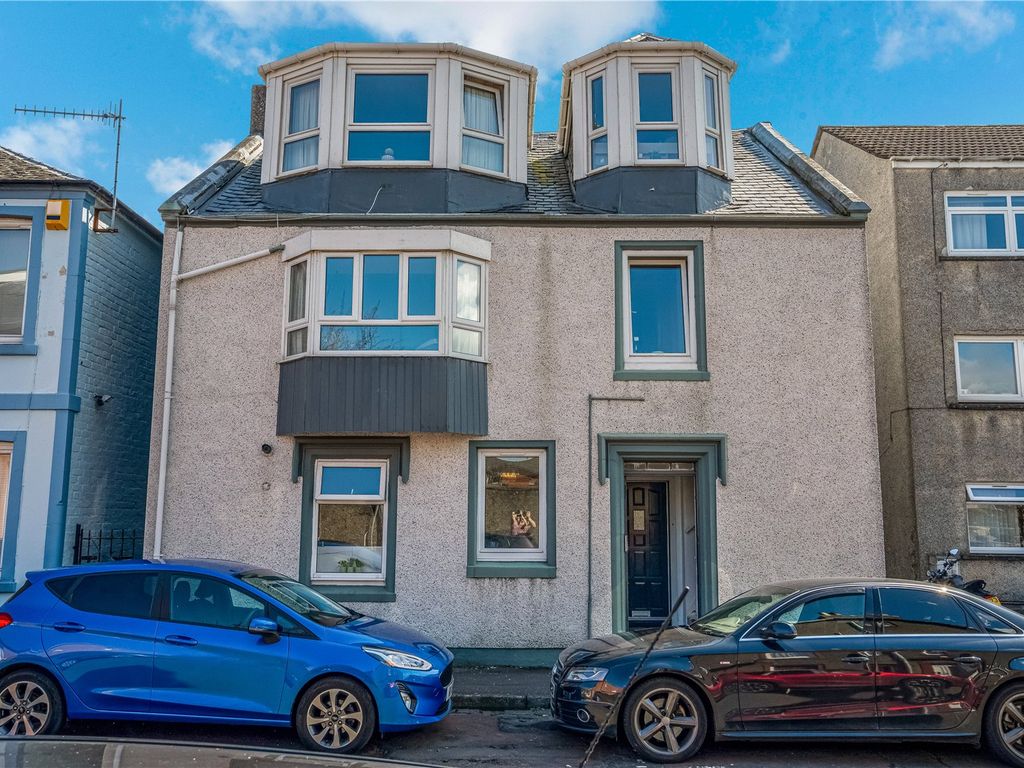 2 bed flat for sale in Crawford Street, Largs, North Ayrshire KA30, £