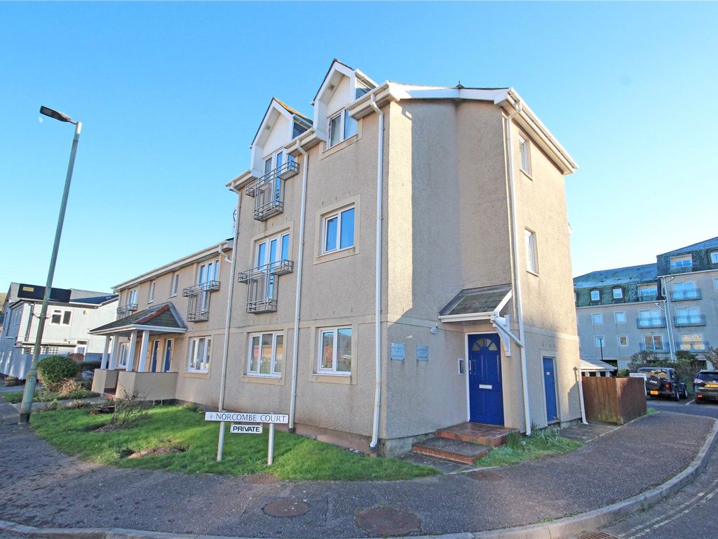 2 bed flat for sale in Court, Harbour Road, Seaton, Devon EX12