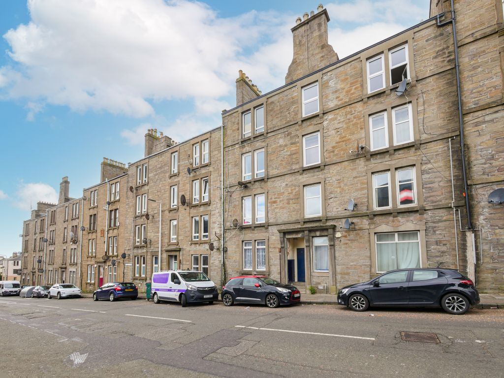 1 bed flat to rent in Provost Road, Dundee DD3, £575 pcm Zoopla