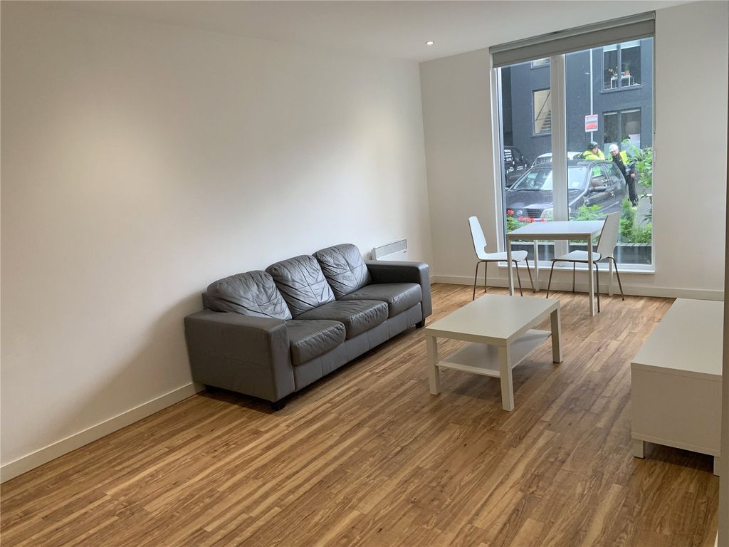 2 bed flat to rent in The Exchange, 8 Elmira Way, Salford Quays