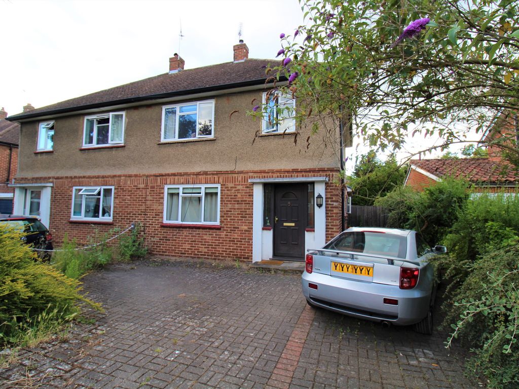 5 bed semidetached house to rent in The Crescent, Egham TW20 Zoopla