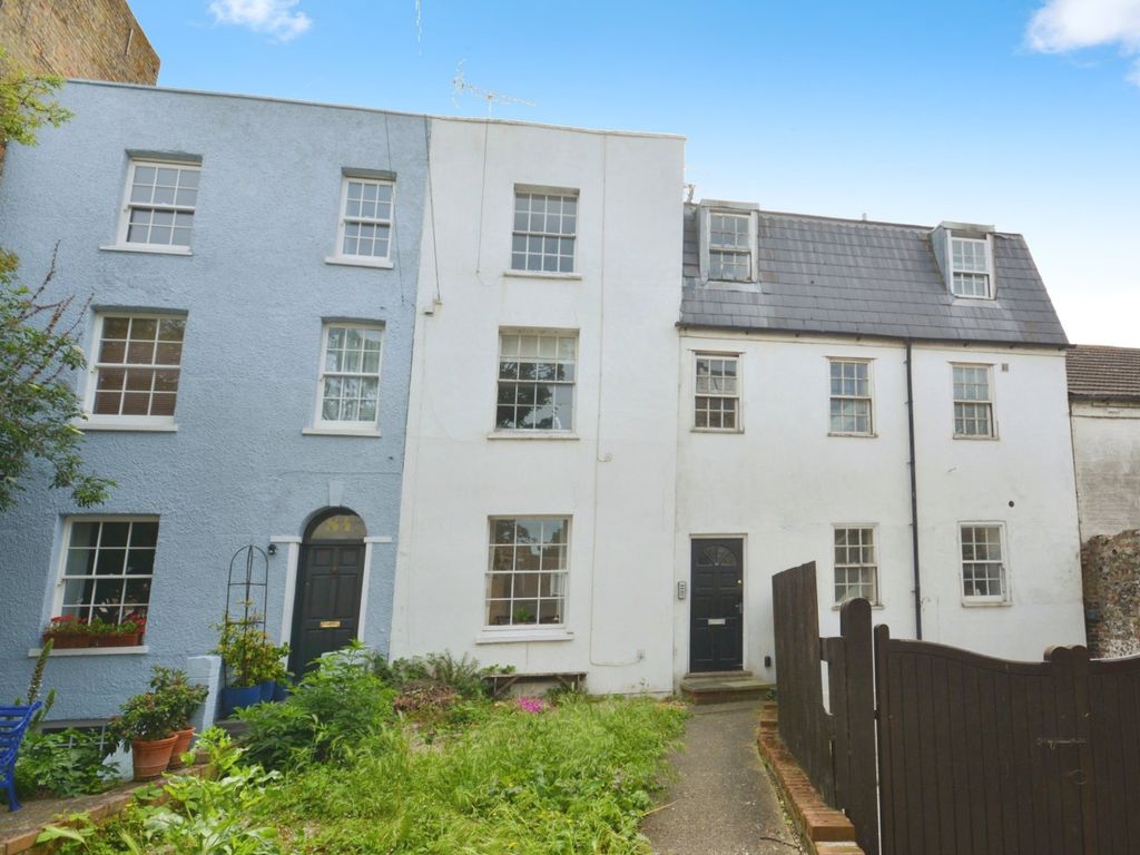 1 bed flat for sale in Trinity Square, Margate, Kent CT9, £160,000 Zoopla