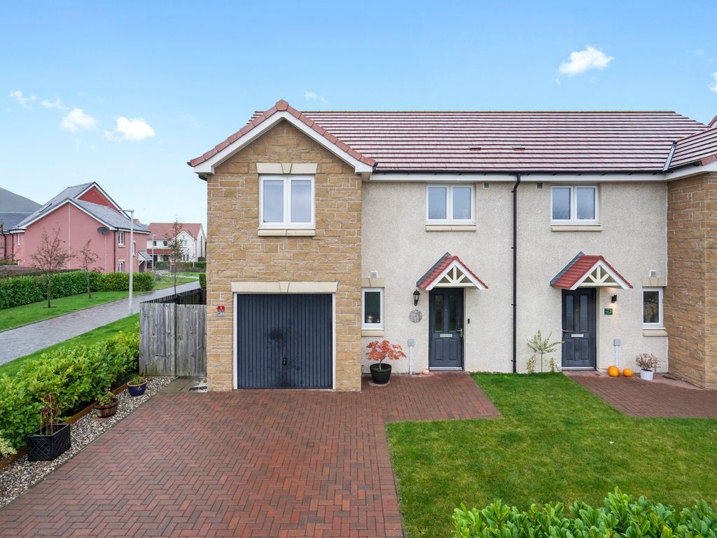 3 bed semidetached house for sale in 71 Corby Craig Avenue, Bilston