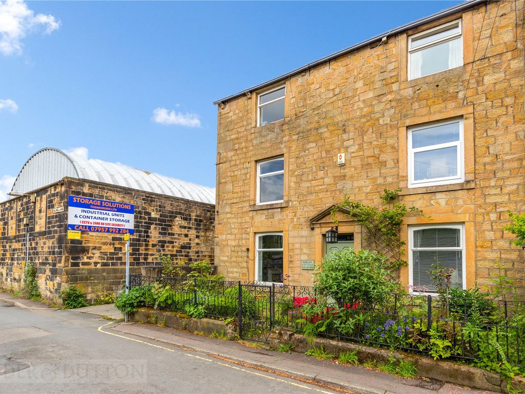 6 bed detached house for sale in Blind Lane, Todmorden OL14, £135,000