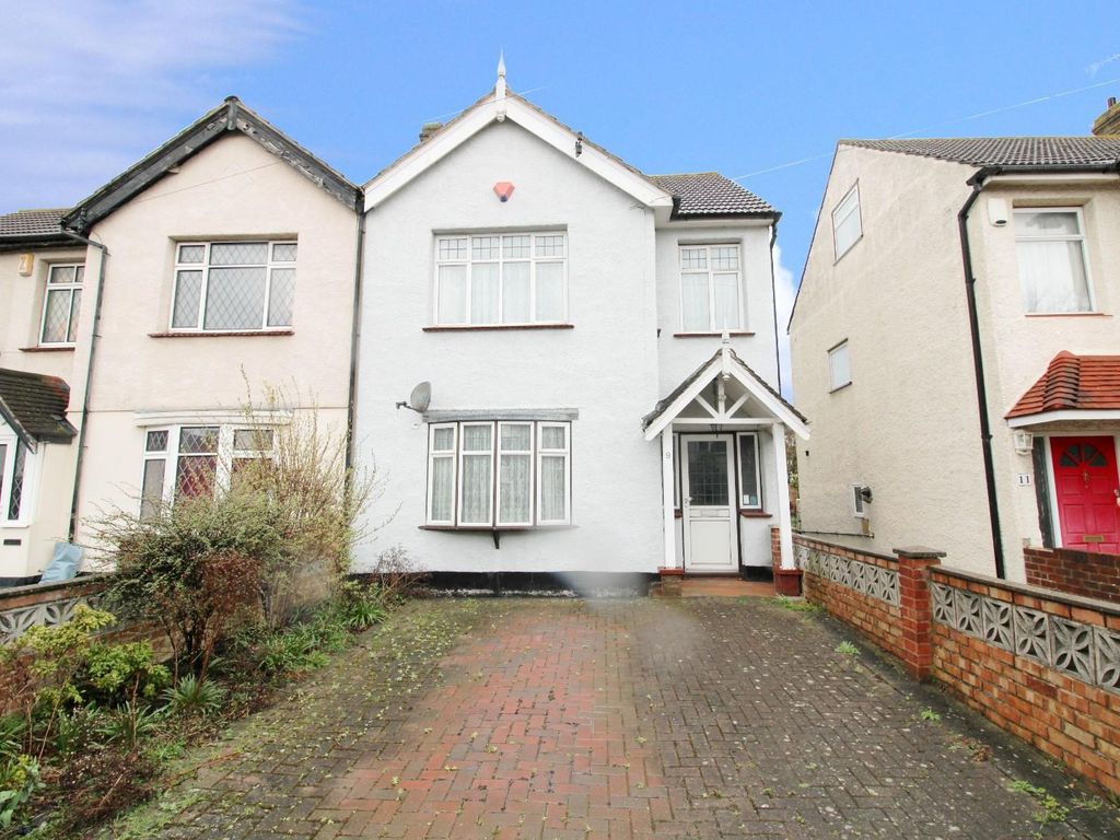 3 bed semidetached house for sale in Monkton Road, Welling DA16, £