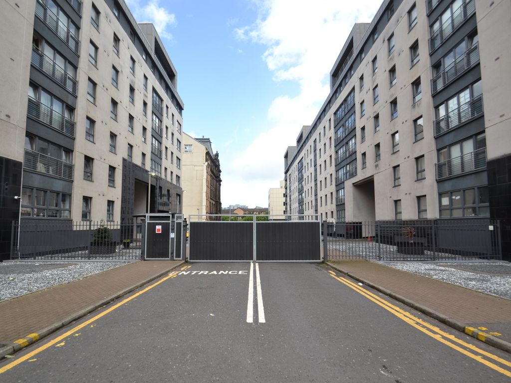 2 bed flat for sale in 220 Wallace Street, Tradeston, Glasgow G5, £99,000 Zoopla