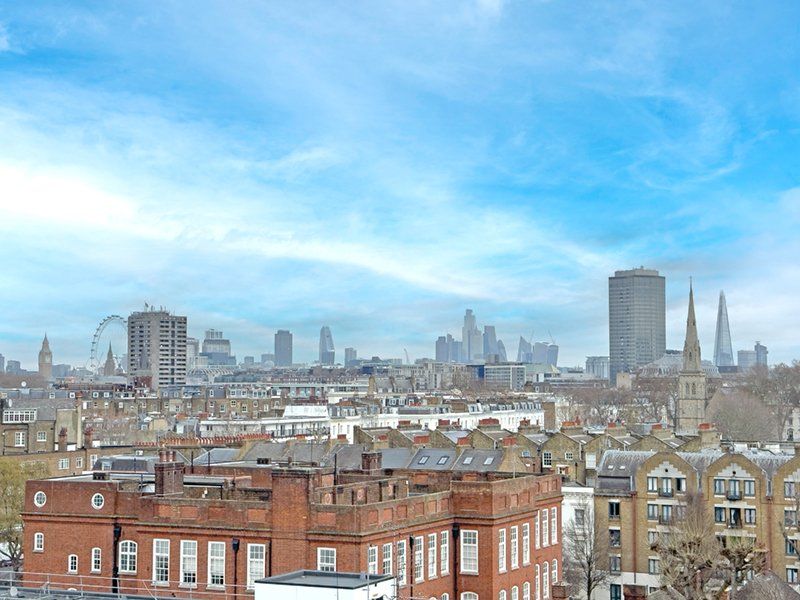 3 bed flat for sale in Churchill Gardens, Pimlico SW1V, £570,000 Zoopla