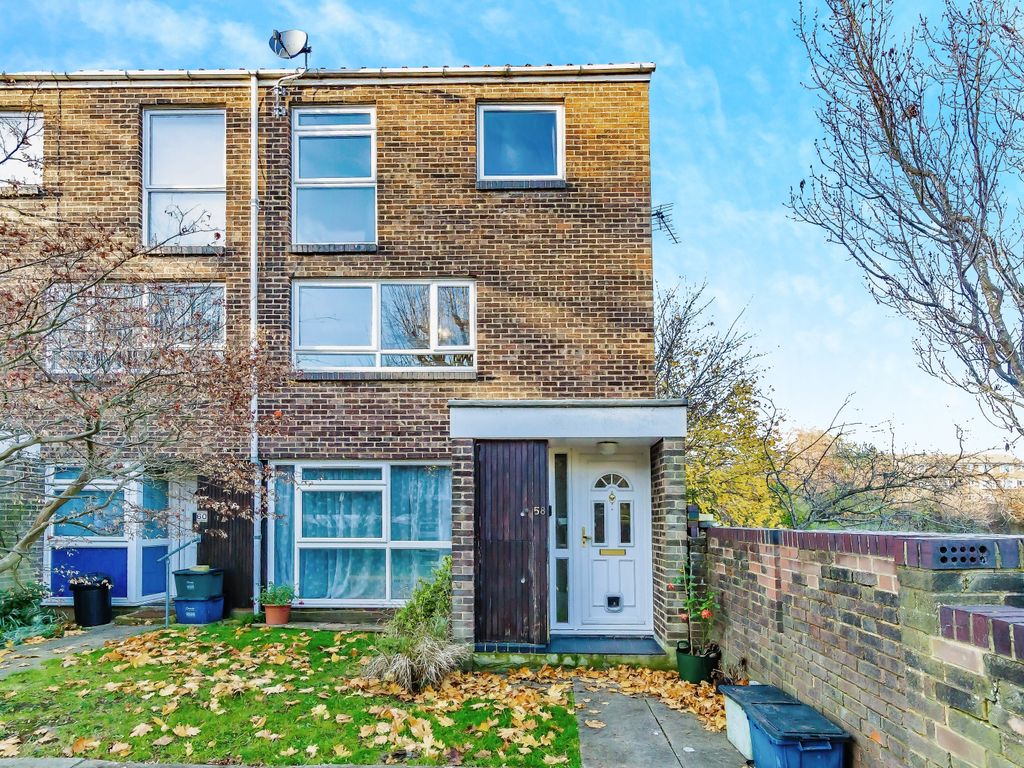 2 bed end terrace house for sale in Woodpecker Mount, Pixton Way