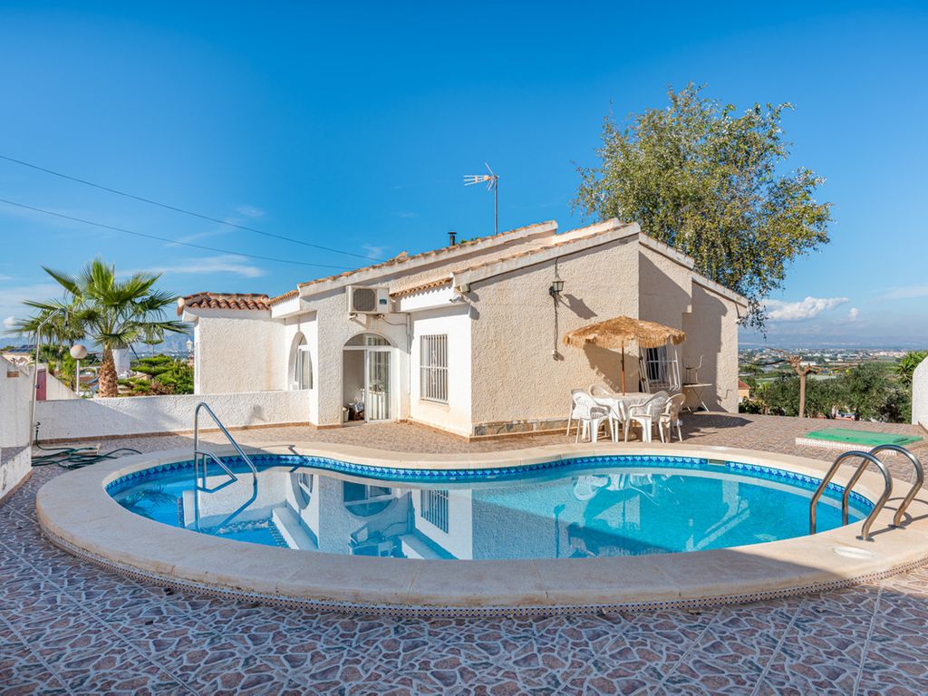 3 bed property for sale in Calle Costabella, 03170 Ciudad Quesada