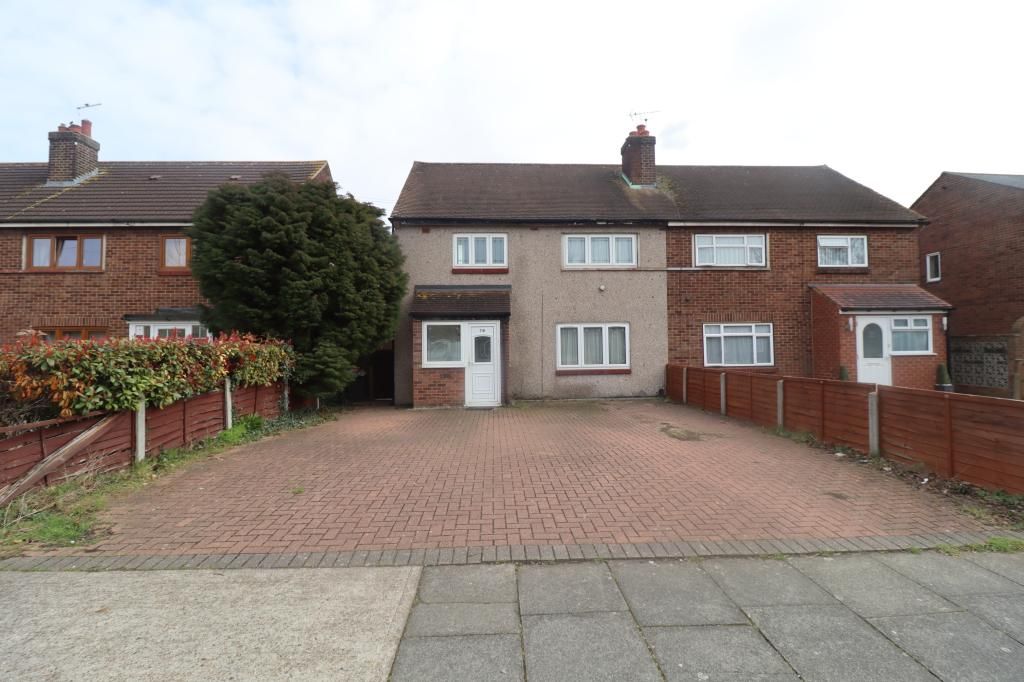 3 bed semidetached house to rent in Rosewood Avenue, Hornchurch RM12